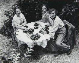 Chagall familj, Paris